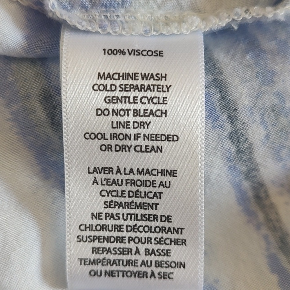 Beachlunchlounge Blue and White Patterned Stripe Button Down Top - Picture 4 of 5
